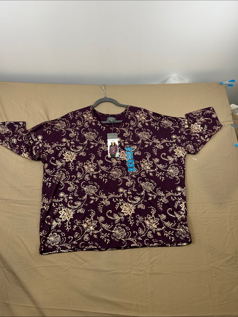 Berkley Jensen Women's 3/4-Sleeve Floral Tee in Burgundy